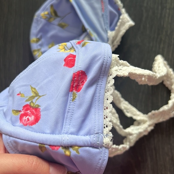 Blue Floral Wired Bikini Top w/ Crochet Straps - Picture 4 of 4